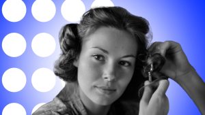 Бьюти-лайфхаки из СССР: Как женщины создавали красоту в условиях дефицита