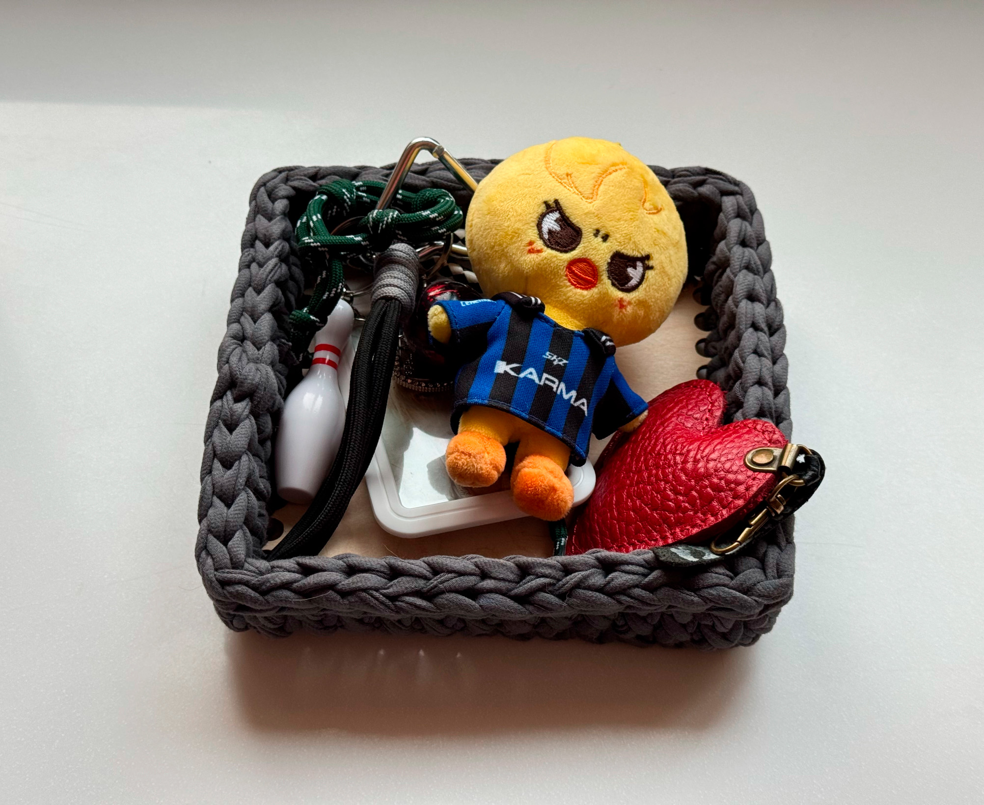 Корзинка для хранения из трикотажной пряжи