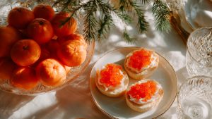 Праздничный стол и женское здоровье: простые правила баланса