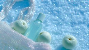 Идеальная зимняя косметичка: лучшие средства по версии блогера Дарьи Милютиной