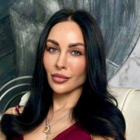 Ксения Абрамова