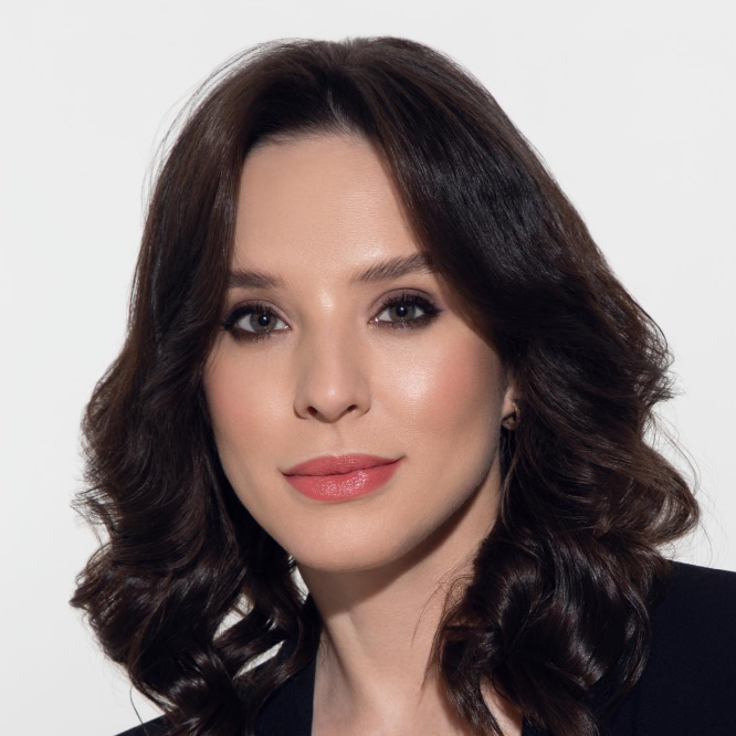 Ника Лешенко, главный эксперт Drunk Elephant