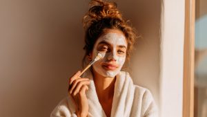 Домашние маски для лица: 10 рецептов для разных типов кожи