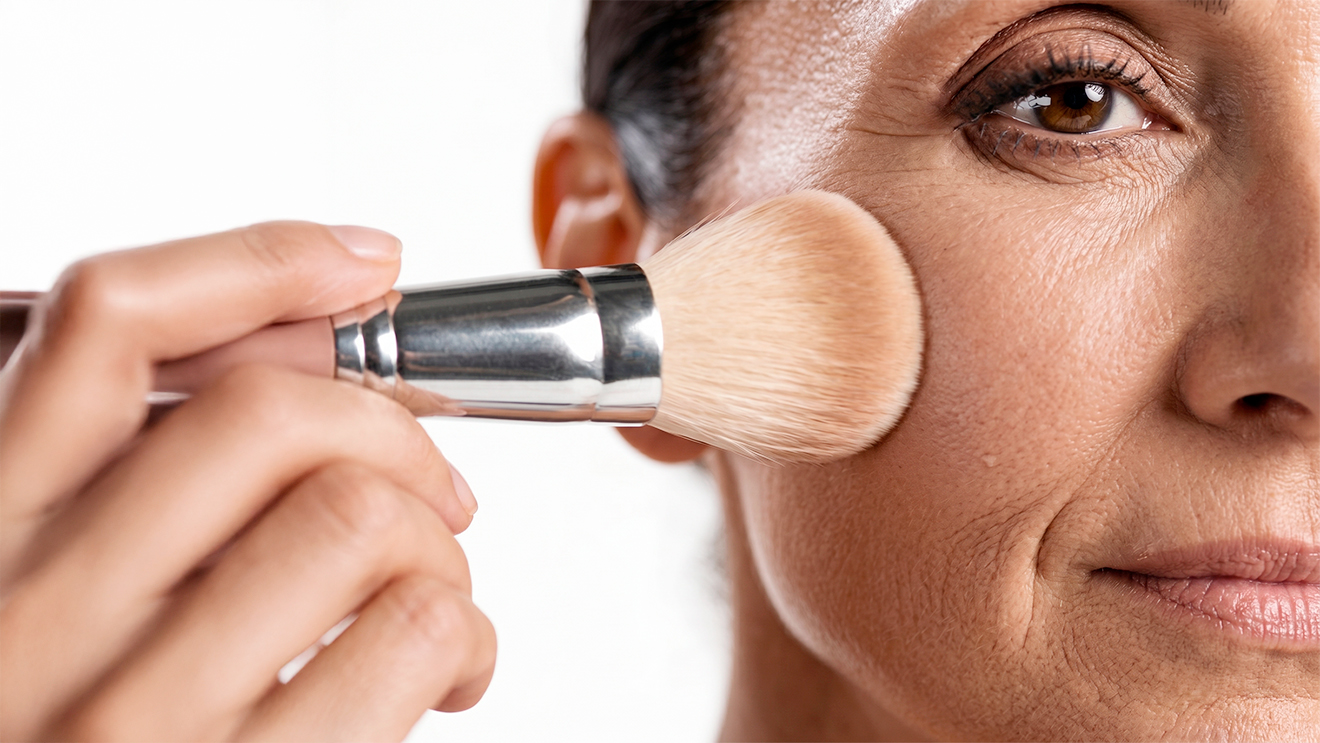 Тренд года: лифтинг-макияж. Учимся делать его в прямом эфире!