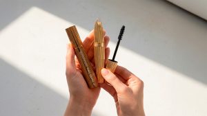 Тушь ЛЭТУАЛЬ: тест-драйв — выдержит ли она дождь, спорт и 12-часовую смену? Честный отзыв бьюти-редактора