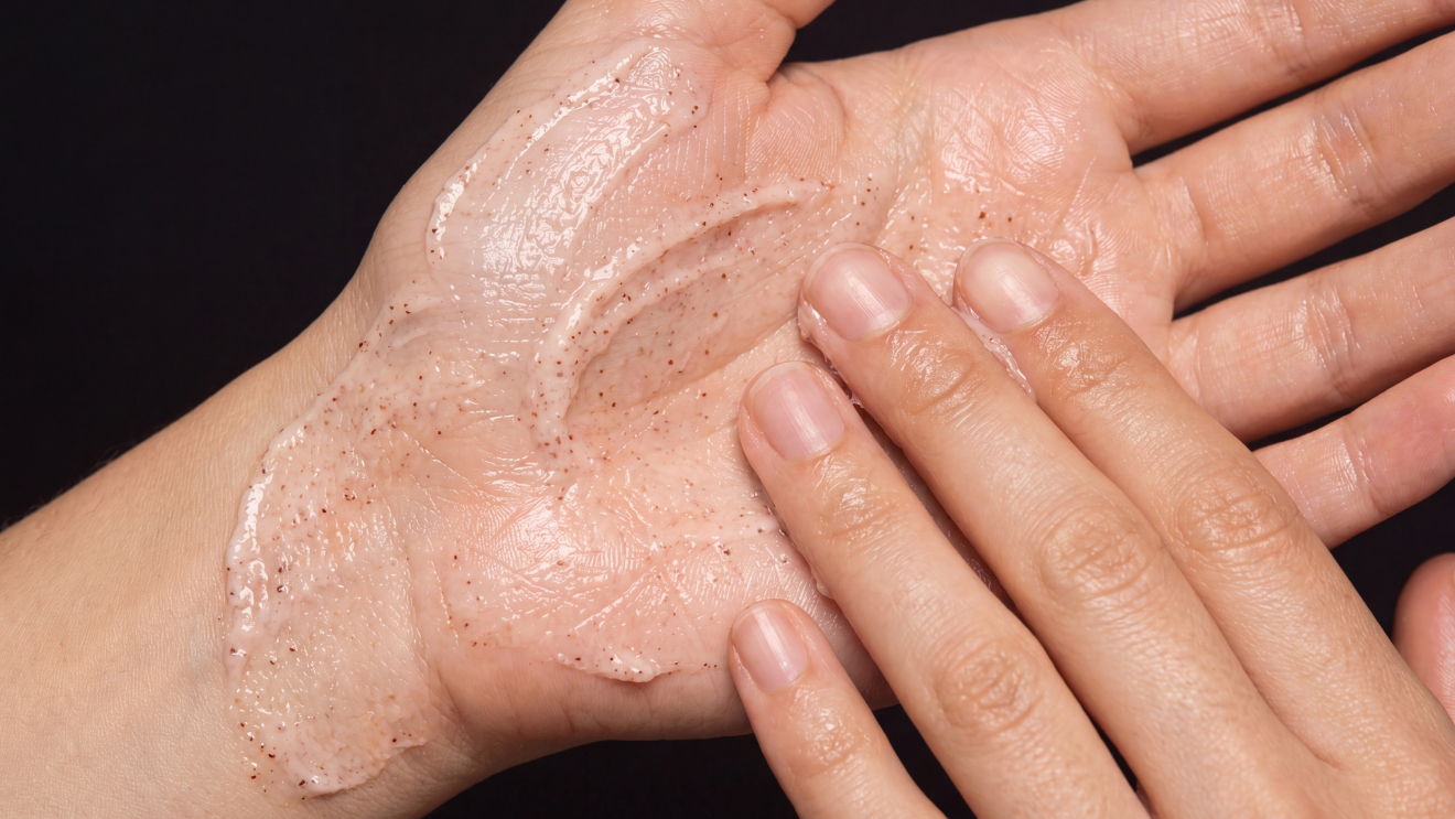 Гоммаж для лица: что это такое, для чего нужен, виды, как пользоваться, советы и рекомендации
