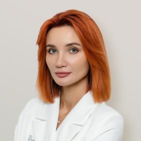 Анна Томс