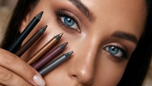 Топ-10 карандашей для глаз, которые помогут создать выразительный макияж