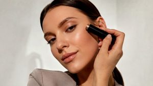 Идеальные черты лица без пятен. Как правильно сделать контуринг стиком