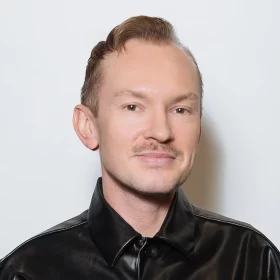Александр Санников