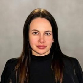 Инна Беляева, мастер по реконструкции волос