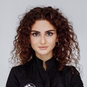 Карина Макиян
