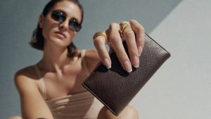 Как снизить ежемесячные траты на маникюр: 7 способов реже ходить в салон