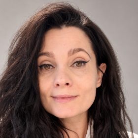 Галина Тоторина Стилист по волосам, мастер по коротким стрижкам и преображениям
